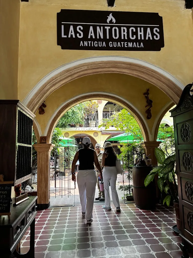 Las Antorchas_Antigua La_slider_image_1