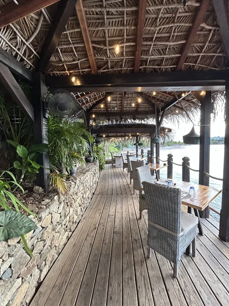 Sheer Rocks restaurant in Antigua La