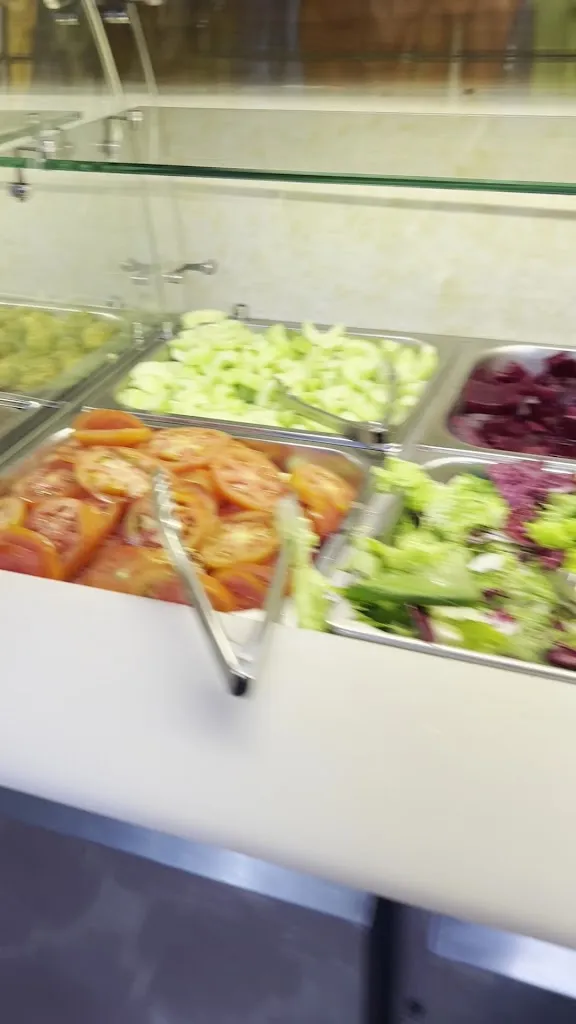 Janine Negrin_Ni Fu Ni Fa_Antigua La_review