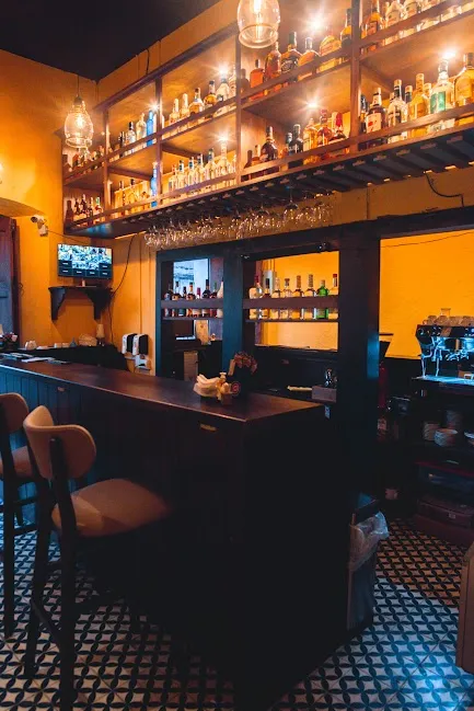 Carlos & Carlos Antigua restaurant in Antigua La