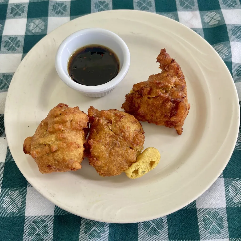 Jennifer Witzki_Hemingway's Caribbean Cafe_Antigua La_review