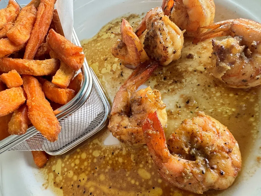 Hemingway's Caribbean Cafe_Antigua La_slider_image_3