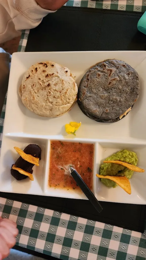 Menu_El Criollo_Antigua La_image_4