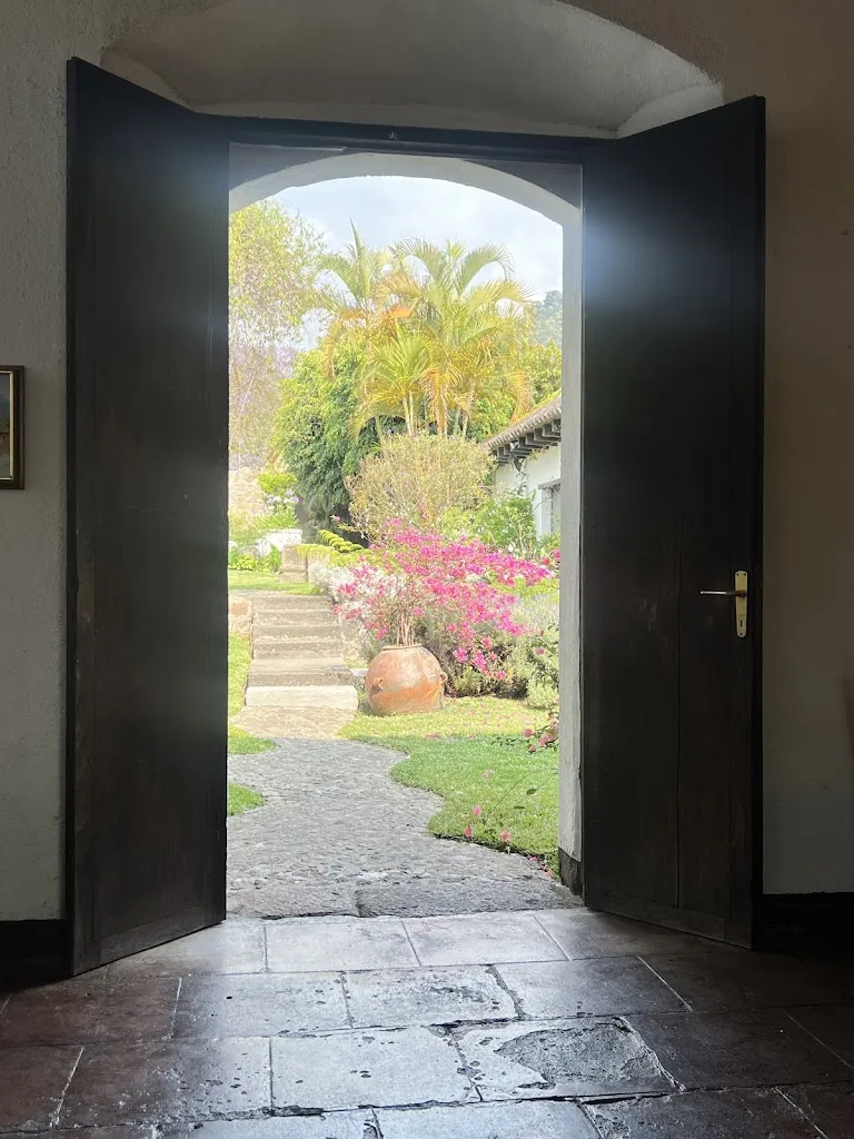 Ivory Price_El Criollo_Antigua La_review