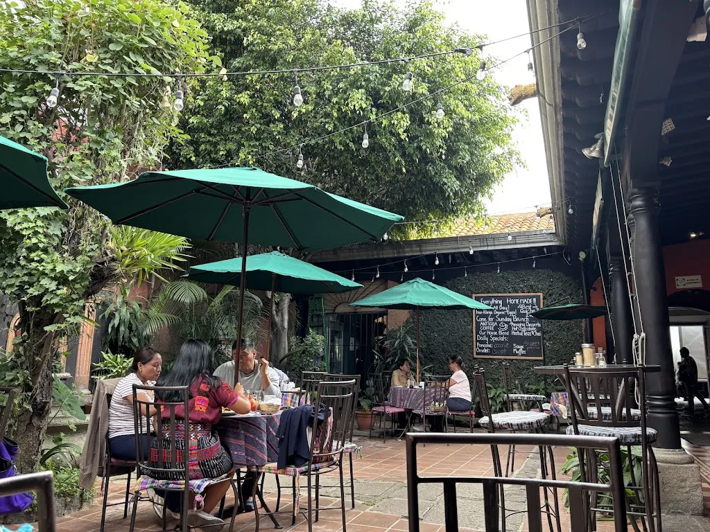 Café Condesa_Antigua La_slider_image_3