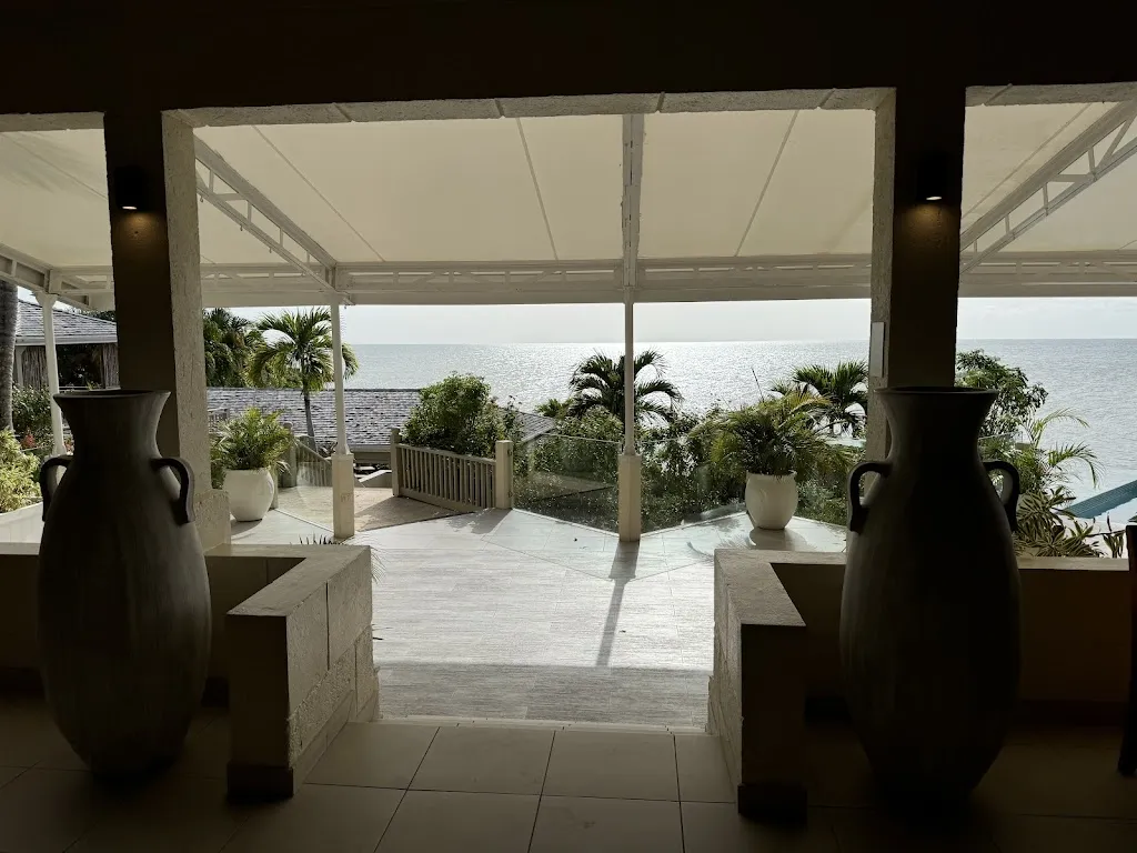 The Cove Restaurant_Antigua La_slider_image_1