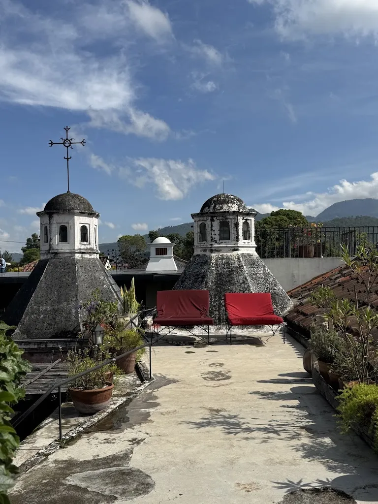 Olisa Xiaoqiong Ma_Mesón Panza Verde_Antigua La_review