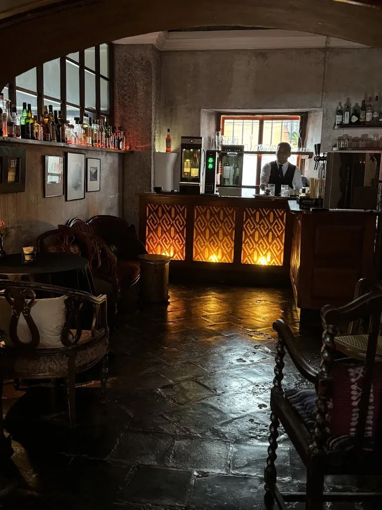 Mesón Panza Verde_Antigua La_slider_image_3