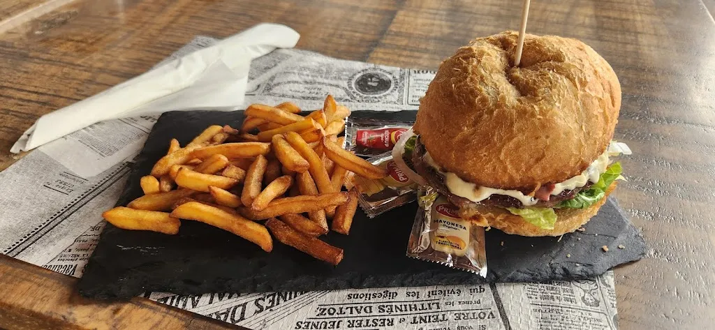 CASA DEL PEREGRINO_Bercianos del Real Camino_slider_image_2