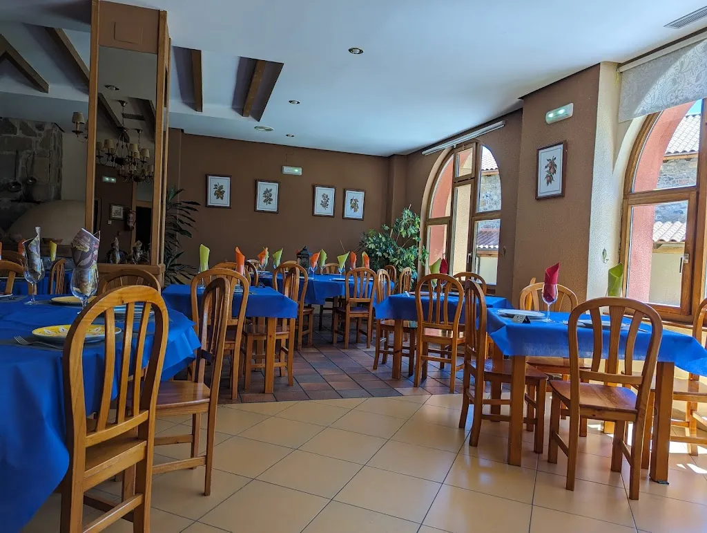 Restaurante Tierra de la Reina restaurant in Boca de Huérgano