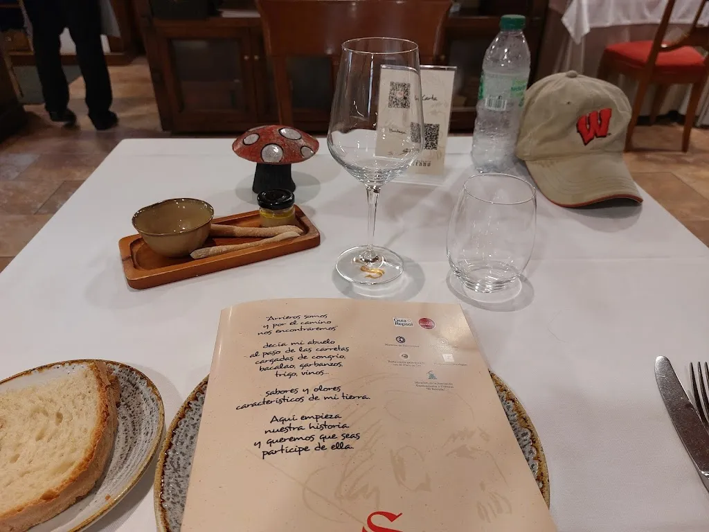 darren richeson_Serrano_Astorga_review