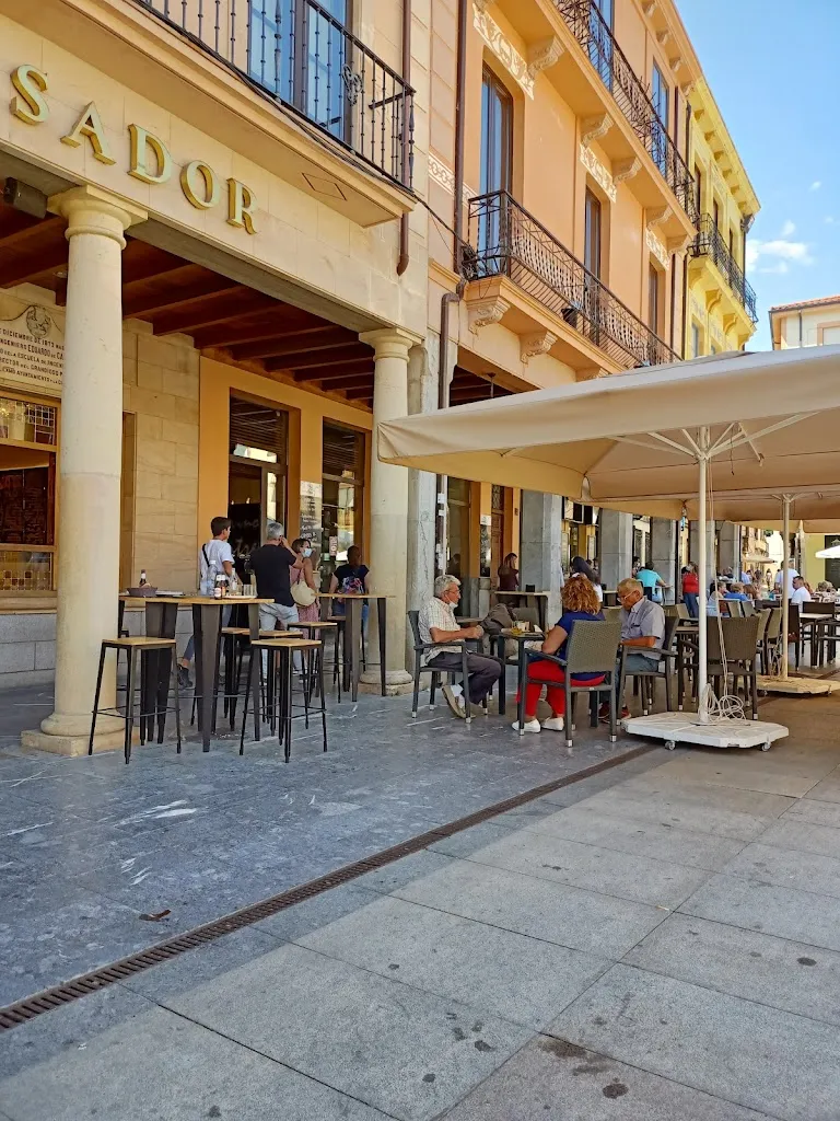 Vinoteca Entrecepas restaurant in Astorga