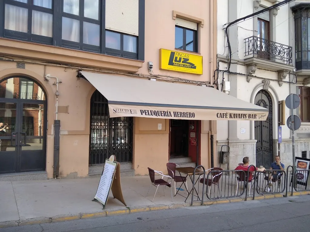 Cafe Kavafis Bar_Astorga_slider_image_1