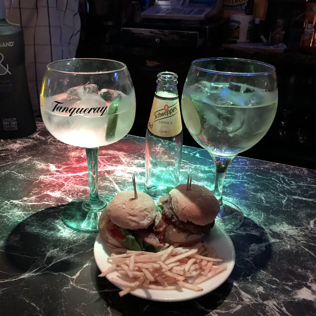 Cafe Kavafis Bar_Astorga_slider_image_2