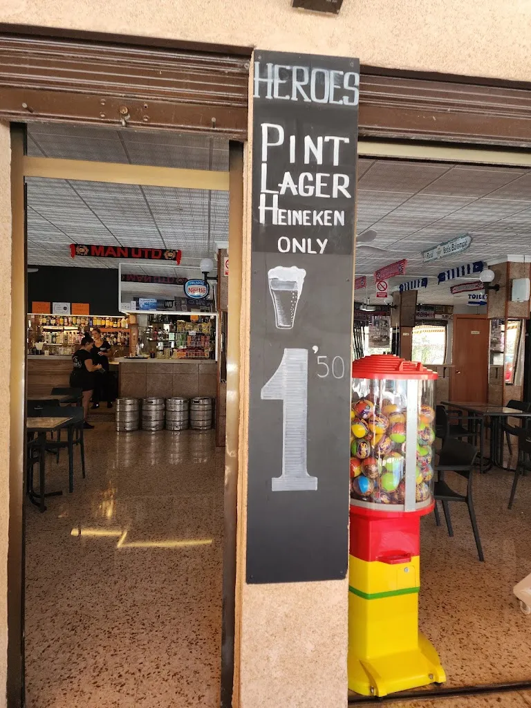 karl alcock_Sport Bar Heroes_Finestrat_review