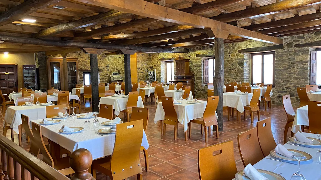 Mesón La Piedra Restaurante_Bembibre_slider_image_1