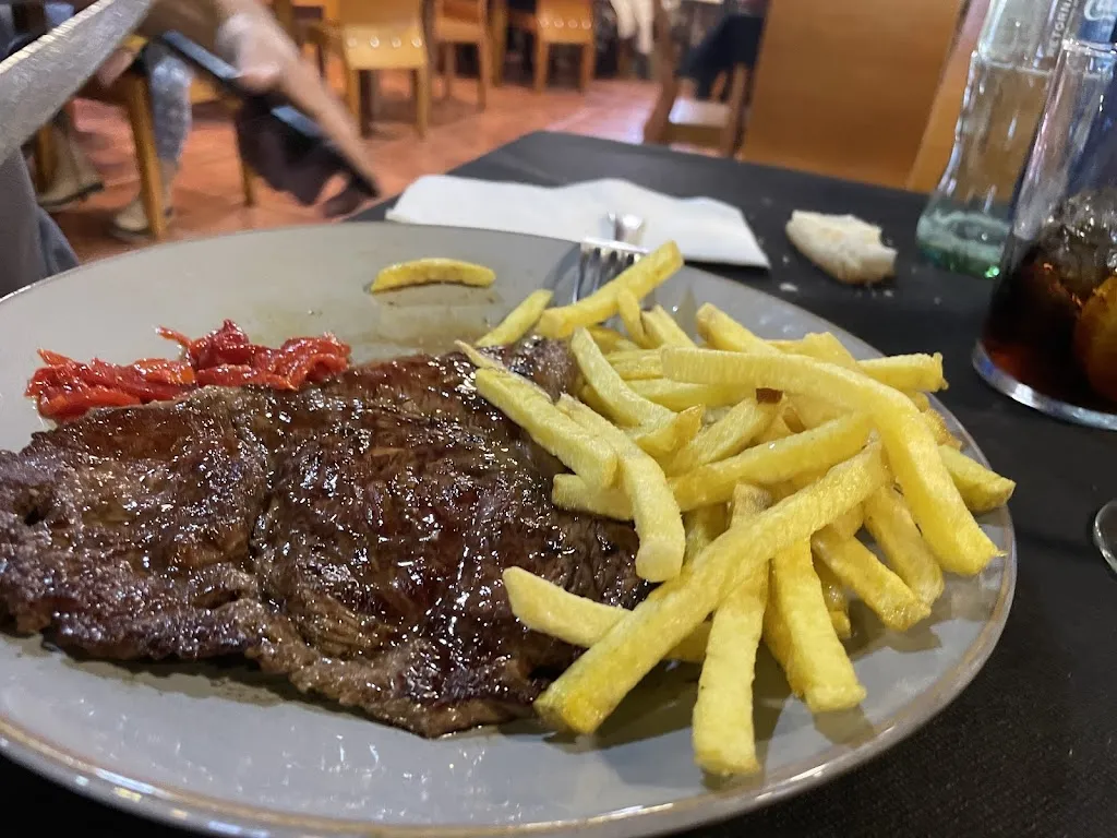 Mesón La Piedra Restaurante_Bembibre_slider_image_3