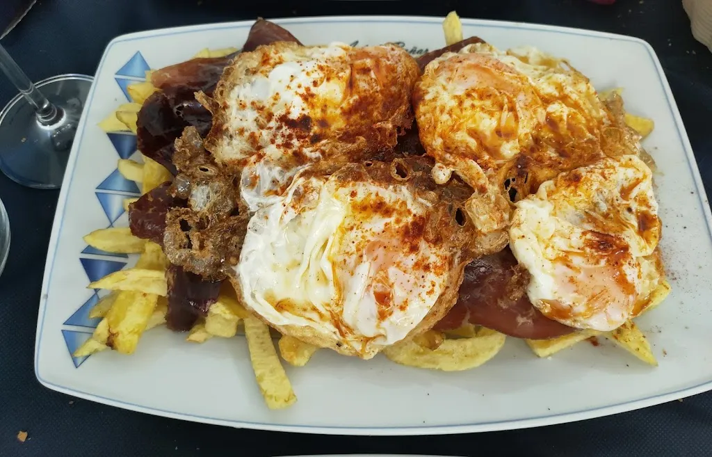 Alberto Rodriguez Martin_Bar restaurante Azteca_Boñar_recensione