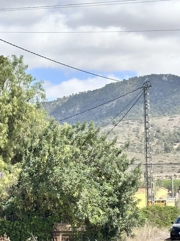 chris “Tiny” Nannie_Hondon Hub_Hondón de los Frailes_recensione