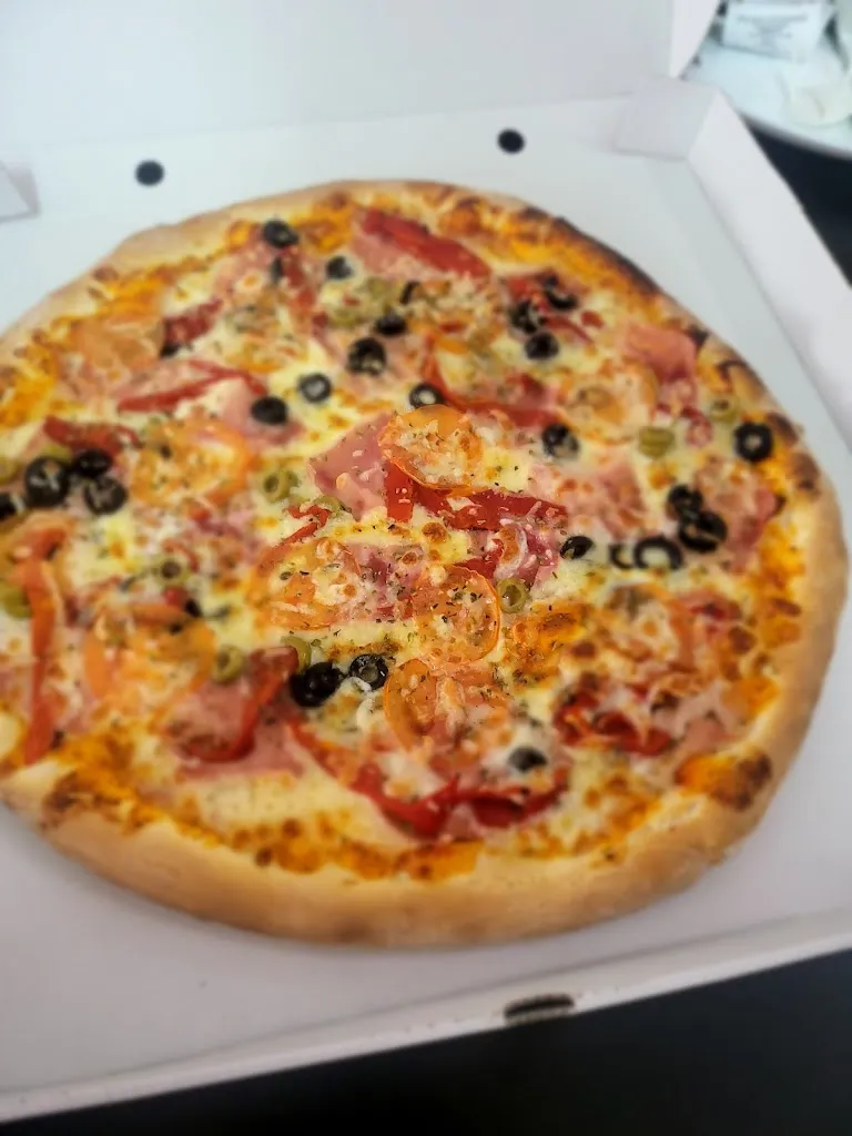 Menu_Pizzas Elizabeth_Bañeza La_image_9