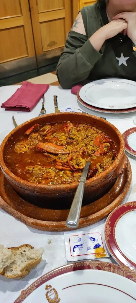 Menu_Apartahotel y Restaurante Infanta Mercedes_Bañeza La_immagine_2