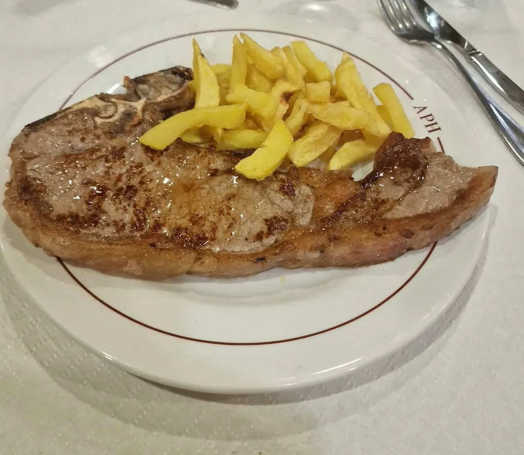 Menu_Apartahotel y Restaurante Infanta Mercedes_Bañeza La_immagine_6