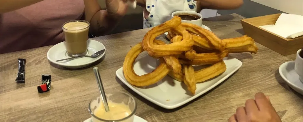 Carmen Muñoz_Cafetería Churrería Ulises_Bañeza La_review