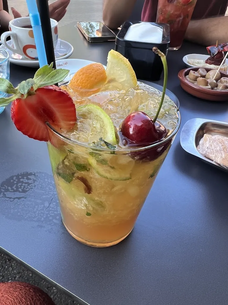 Rocío Calvo Muñoz_Sport Bar Savoy_Bañeza La_review