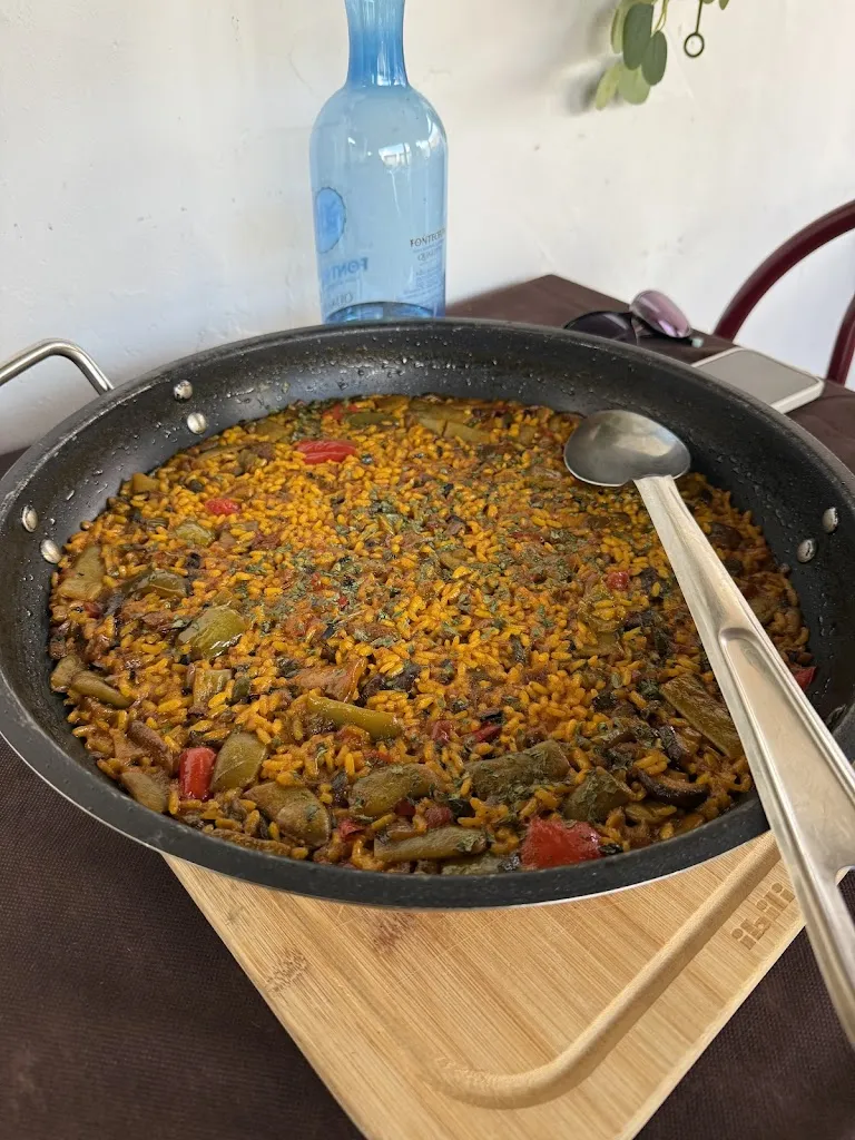 Raanan Tzury_Pensión Restaurante La Costa del Adobe_Burgo Ranero El_review