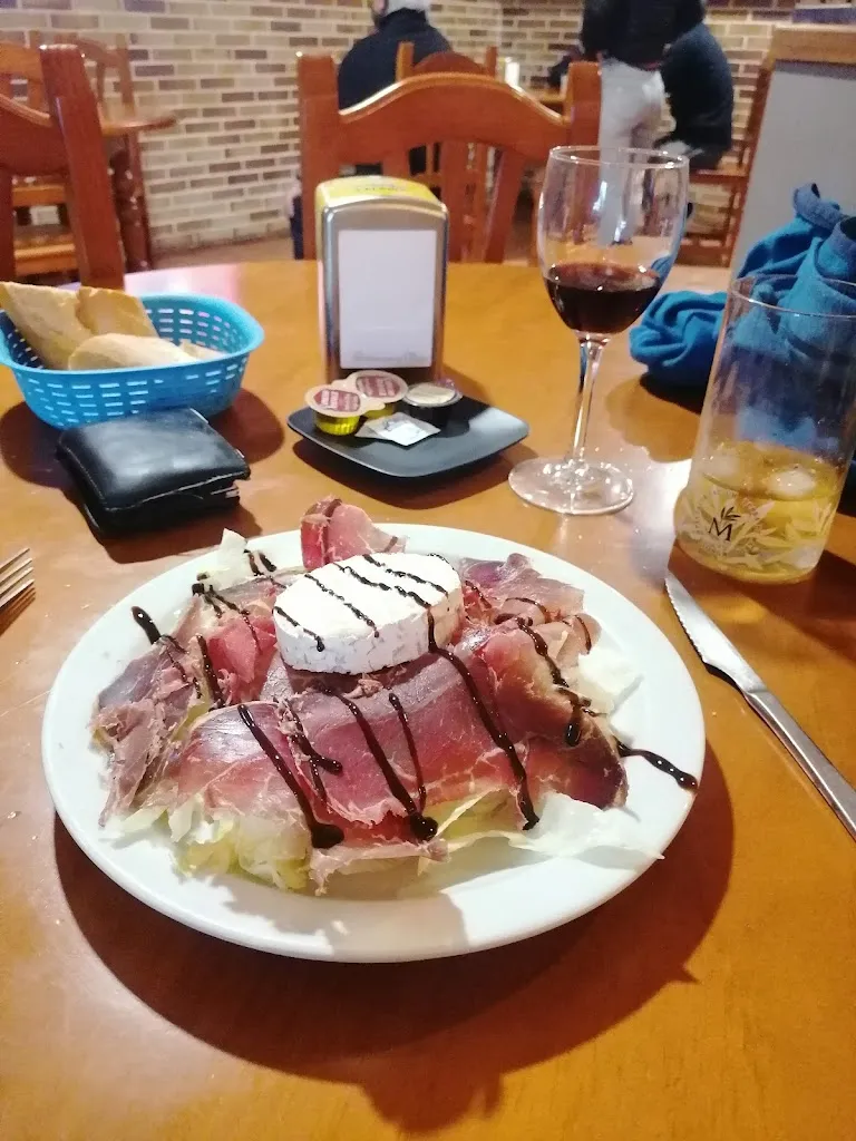 Menu_Hostal y Restaurante El Peregrino_Burgo Ranero El_image_6