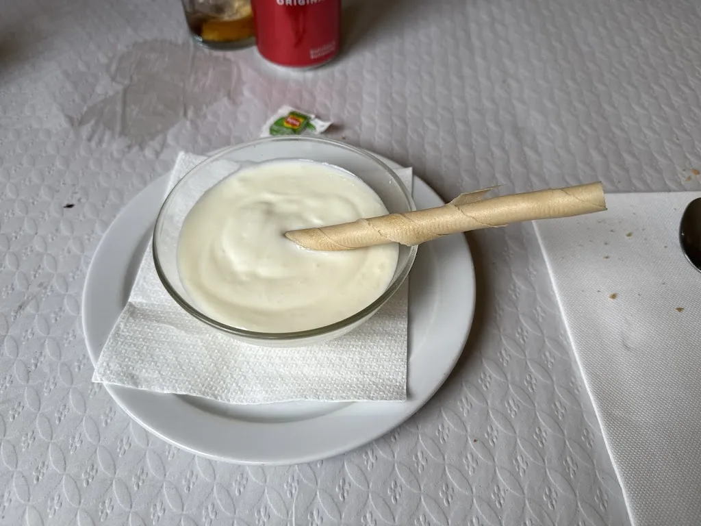 Wei-heng Lin_Bar_Restaurante El Molino_Burgo Ranero El_review