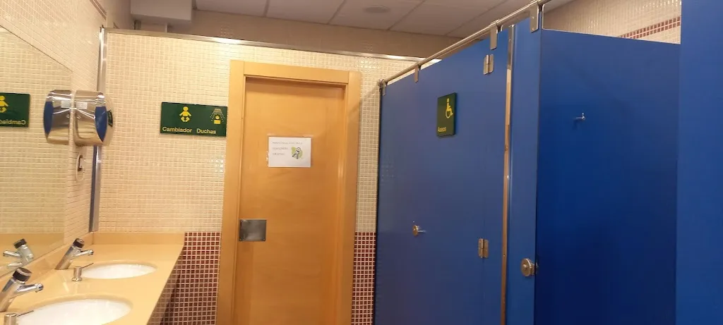 Área de Servicio Castillo El Burgo._Burgo Ranero El_slider_image_3