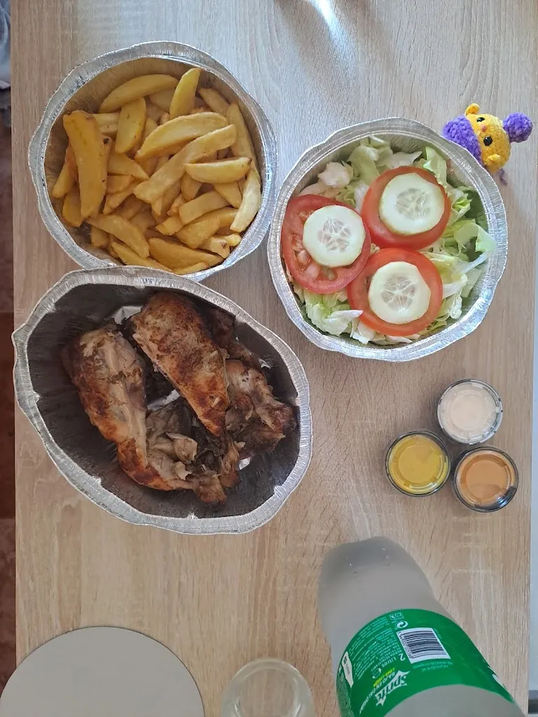 Nuria Pinilla Alcazar_The Good Chicken_Cármenes_review