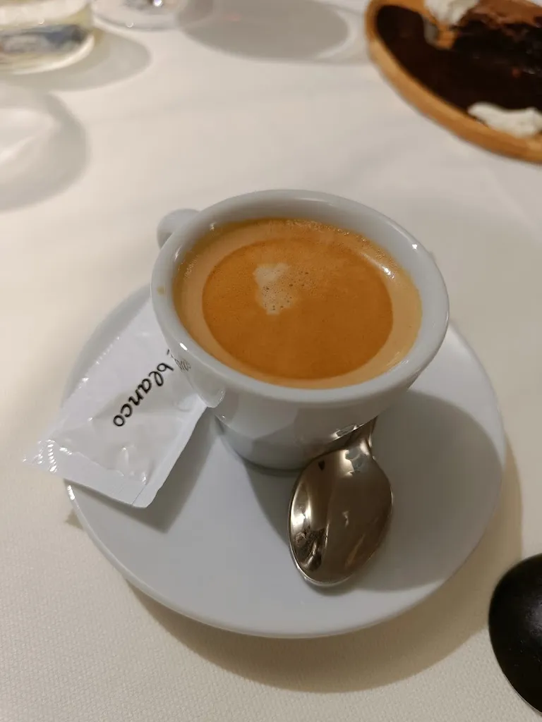 Maja Nowak_Carea Bistró_Benuza_review