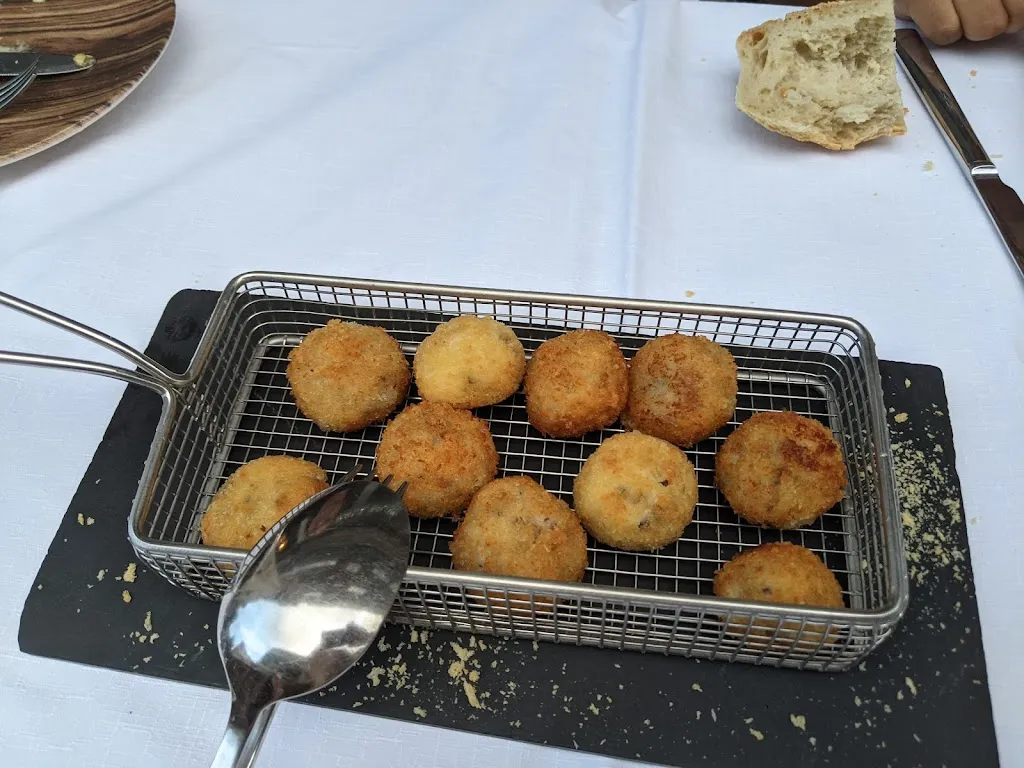 Javier Arias González_Restaurante El Buche_Benuza_review