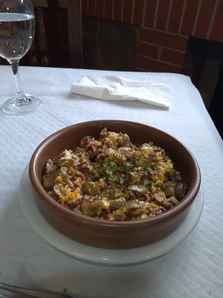 Raquel Ivanova Gil Aguilera_Mesón Quiñones Bar Restaurante_Benuza_review