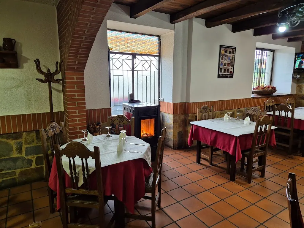 Mesón Quiñones Bar Restaurante restaurant in Benuza