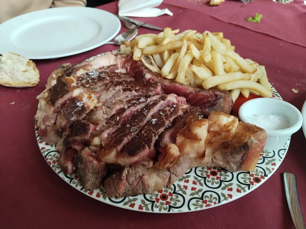 Restaurante El Piñueco_Benuza_slider_image_3