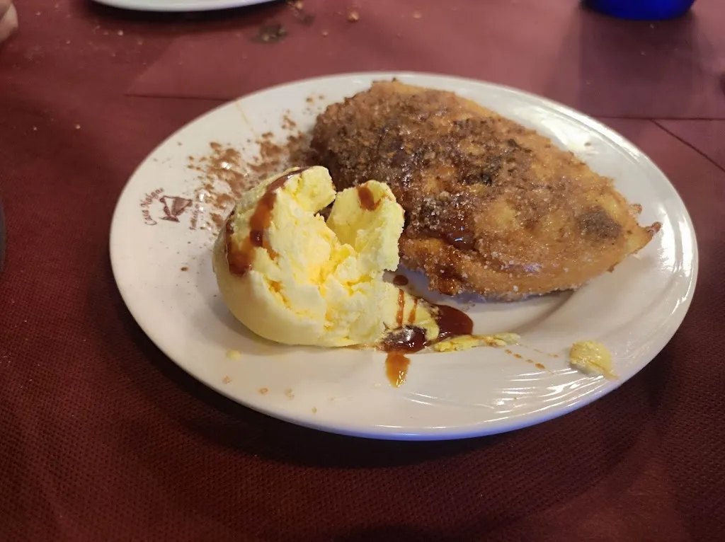 # Eduardo #_Restaurante Casa Nalgas_Benuza_review