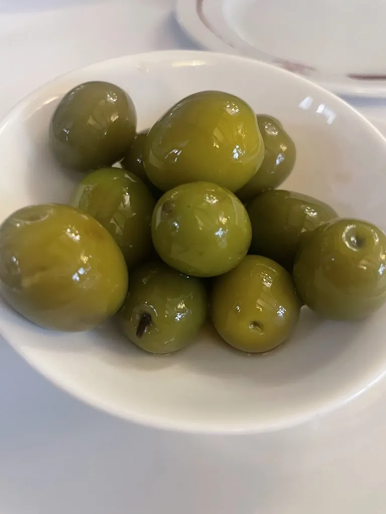 Pablo Román Sixto_Restaurante Bodega Regia_Benuza_review