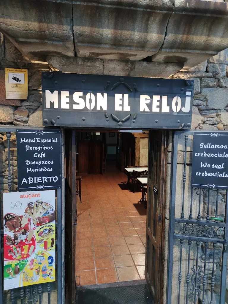 Mesón el Reloj restaurant in Camponaraya