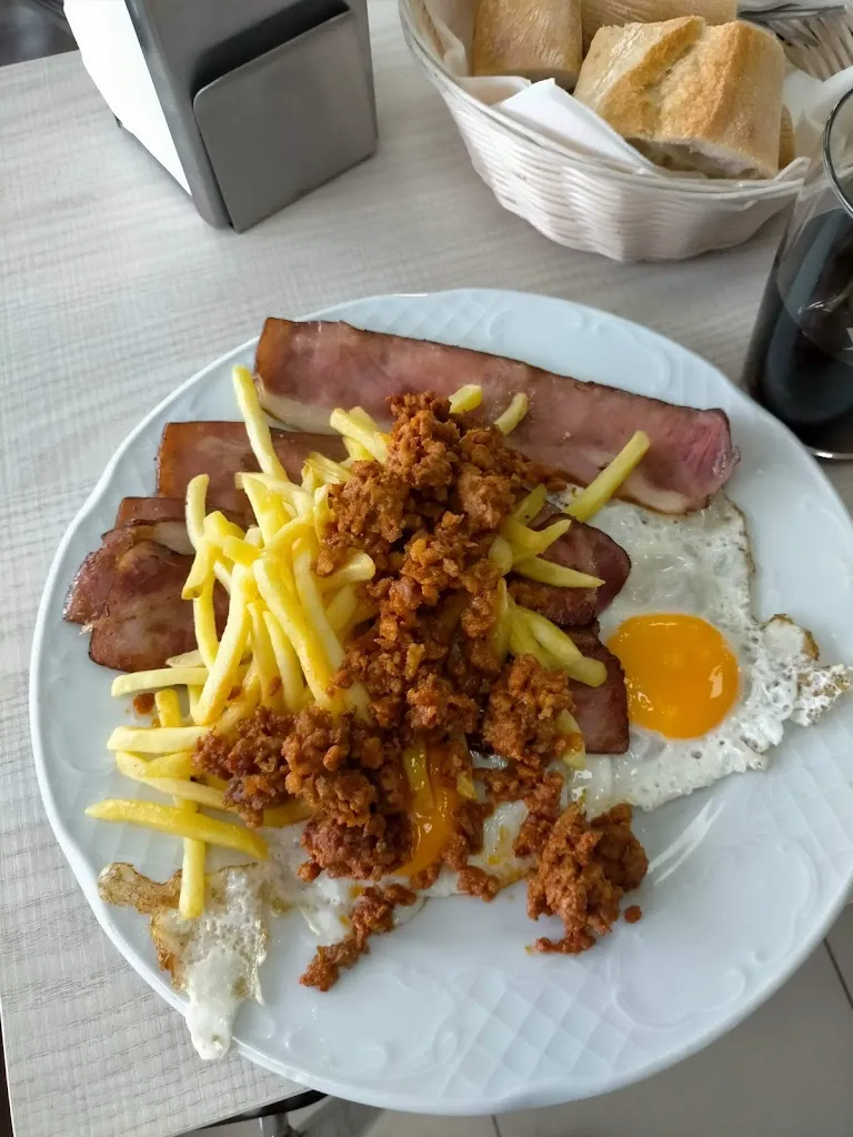 Menu_Estacion de Servicio El Amanecer_Campo de Villavidel_image_5