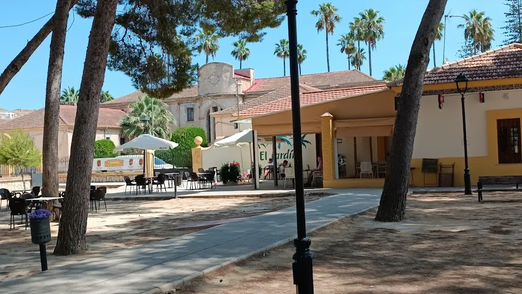 Paul Standley_Cafetería El Jardín de Jacarilla_Jacarilla_recensione