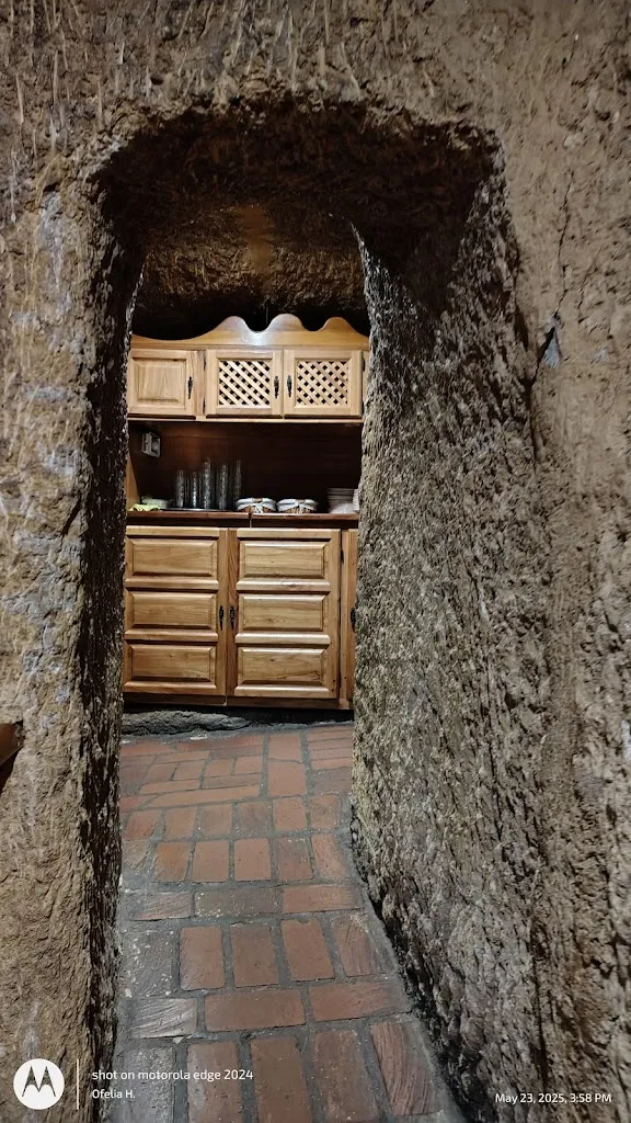 Ofelia H_Restaurante La Cueva del Cura_Campo de Villavidel_review