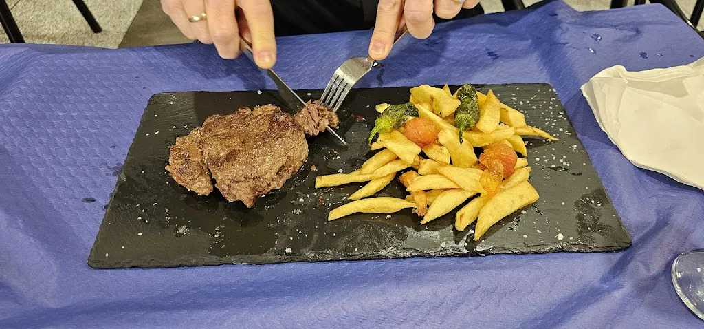 Pearl Bol_Café Bar Stamberg_Jacarilla_review