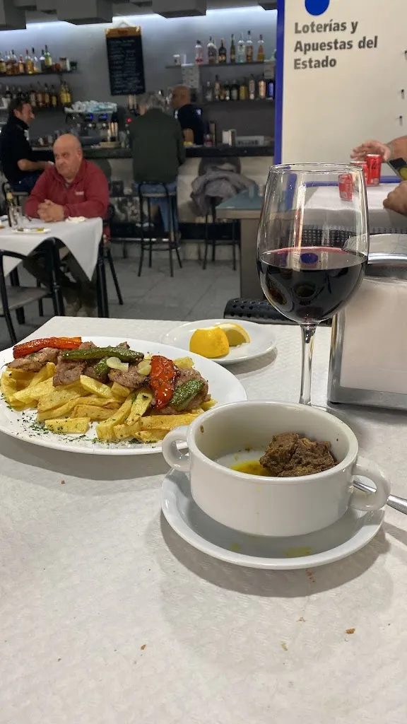 David Hill_Café Bar Stamberg_Jacarilla_review