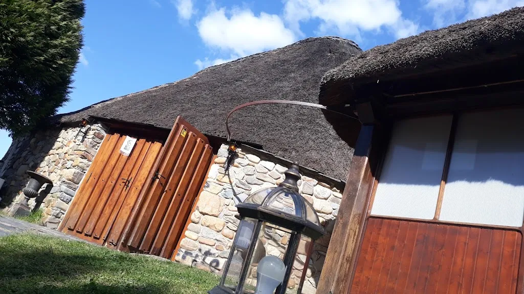 JN_Las Pallozas del Compostela, Carracedelo_Carracedelo_review