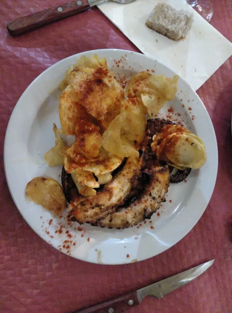 carlos san martín garcia_Las Pallozas del Compostela, Carracedelo_Carracedelo_review