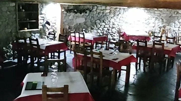 Las Pallozas del Compostela, Carracedelo restaurant in Carracedelo