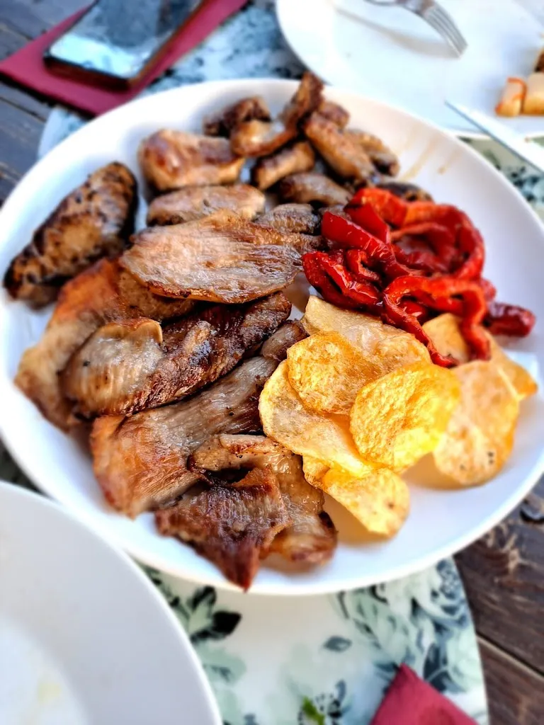 Alba Garcia_LA REQUISITA_Carracedelo_avis